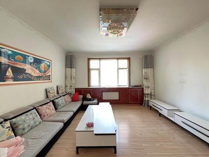 北京青海省艺术学校家属院2室1厅107.77平低楼层/共34层