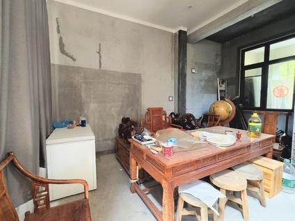 北京鸿园(玉兰苑西苑)5室3厅263.37平低楼层/共4层