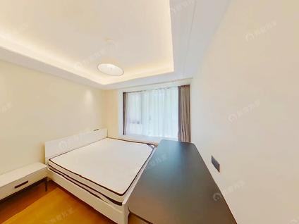 北京翡翠公园5室2厅253.6平低楼层/共4层