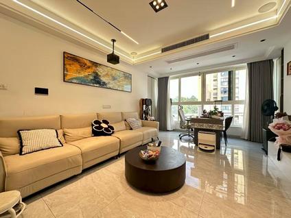 三明御景华府4室2厅142平低楼层/共18层