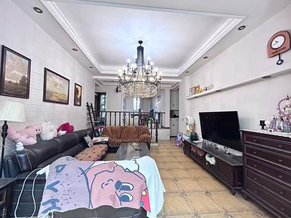 重庆天骄美茵河谷3室2厅121.02平低楼层/共5层