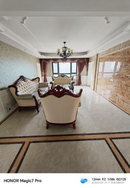 北京万丰铂金翰宫3室2厅138平低楼层/共26层