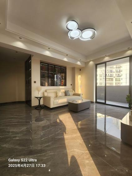 北京皇家花园3室2厅89.38平中楼层/共28层