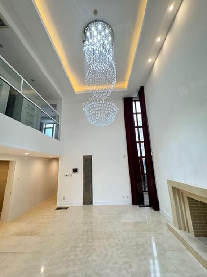 北京龙湾别墅5室2厅380平低楼层/共4层