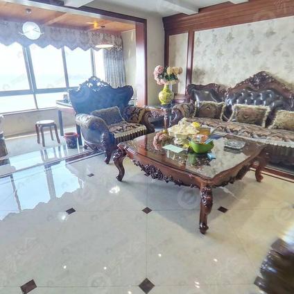 北京滨江国际4室2厅206平中楼层/共17层