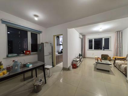 北京军王屯小区2室2厅90平低楼层/共18层