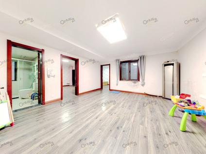 北京金元公寓3室2厅134.67平低楼层/共28层