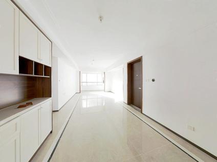 烟台越秀臻悦府3室2厅124.34平中楼层/共18层