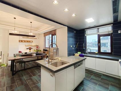 北京华润云龙湖悦府3室2厅131.87平中楼层/共5层