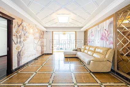 北京丽都壹号2室2厅109平中楼层/共23层