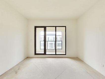 北京悦和山海3室1厅143平中楼层/共4层