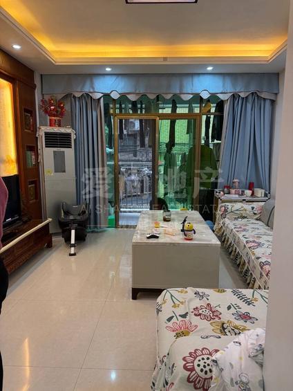 北京友诚花园4室2厅138平低楼层/共8层