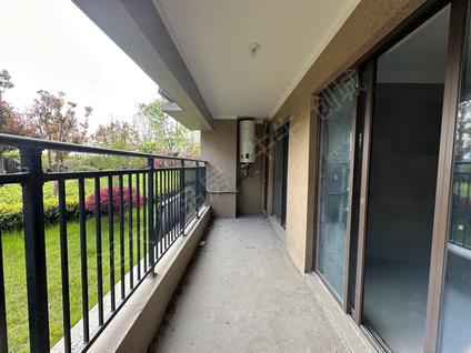 北京汴河小镇(瑞丰苑)3室2厅120平低楼层/共8层