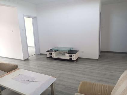 北京银马地税3室1厅93平低楼层/共6层