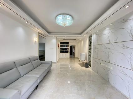 北京翠湖湾2室2厅84平低楼层/共33层