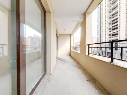 西安红星紫御半山3室1厅128.6平低楼层/共33层