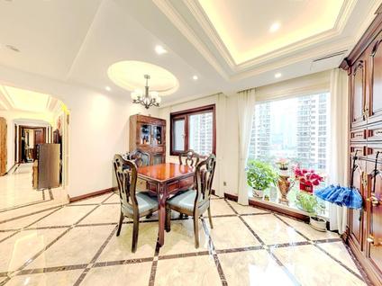 北京国际城H组团4室2厅135.57平中楼层/共33层