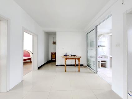 南京潭桥公寓(南园)2室1厅65.06平中楼层/共7层