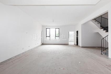 北京格林云墅4室2厅229.1平高楼层/共3层