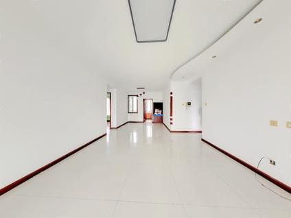 北京绿地世纪城(一期)3室1厅121.21平中楼层/共14层