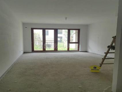 北京V7荷塘月色3室2厅159.28平低楼层/共1层