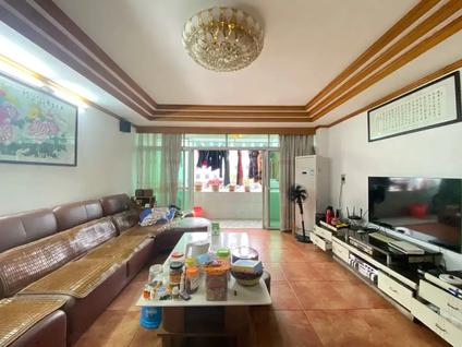 广州荔乡路3室2厅121平高楼层/共8层