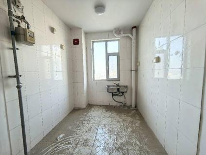 北京水木清华3室2厅124平高楼层/共18层