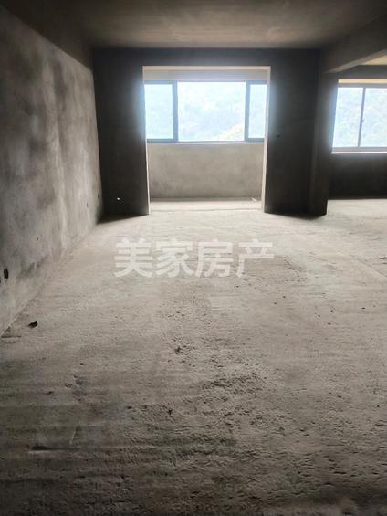 南平江与城3室2厅103平高楼层/共33层