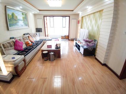 北京世通国际3室2厅140.14平中楼层/共32层