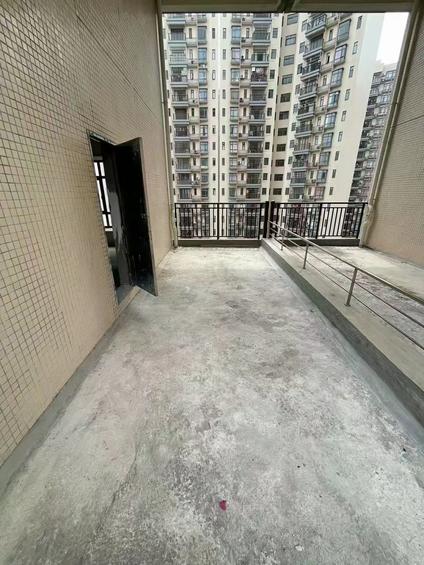 北京香堤翠景3室2厅120平中楼层/共20层