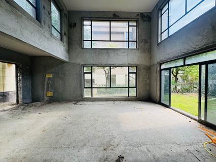 江门珑山居5室2厅390.6平低楼层/共30层