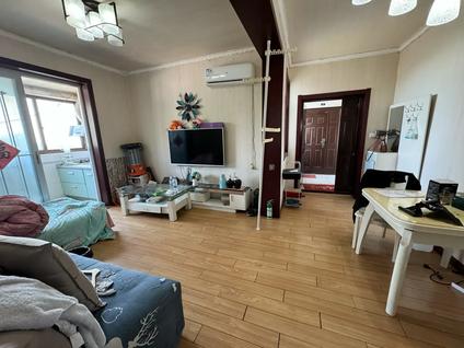 北京龙门山庄1室1厅60平中楼层/共20层