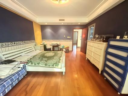 北京中体奥林匹克花园(一期)5室3厅283平低楼层/共1层