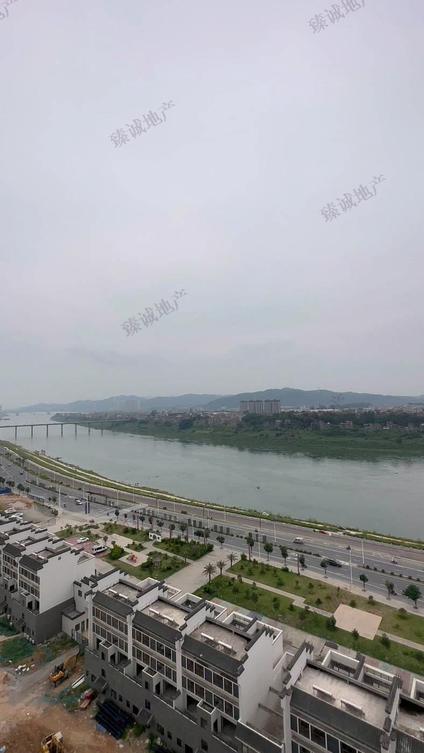 北京江湾水云天3室2厅102平高楼层/共17层