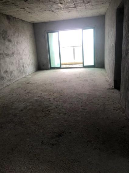 北京中富花园3室2厅145平低楼层/共1层