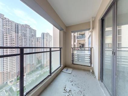 广州广州融创文旅城(雪域华府B1区)3室2厅100.7平中楼层/共34层