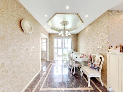 南京万裕龙庭水岸3室2厅125.49平中楼层/共18层