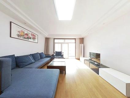 青岛碧佛林山庄3室2厅152.71平低楼层/共6层