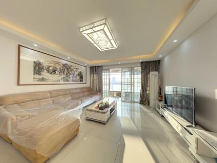 武汉银湖翡翠4室2厅183.56平中楼层/共16层