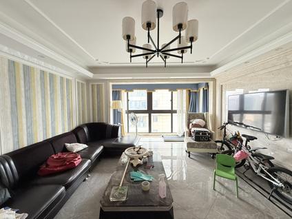 北京玕南锦园4室2厅140平中楼层/共26层