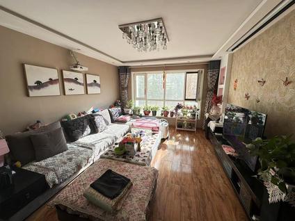 北京省委小区3室2厅138平低楼层/共32层