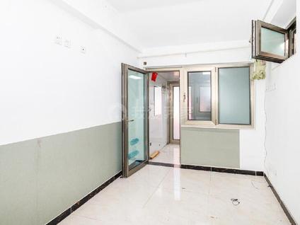 北京前门西河沿街1室0厅13.7平低楼层/共2层