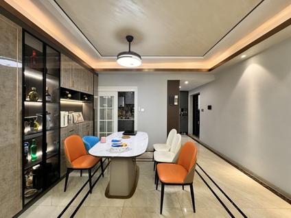 海口滨江世纪佳城(北苑)4室2厅144.06平低楼层/共25层