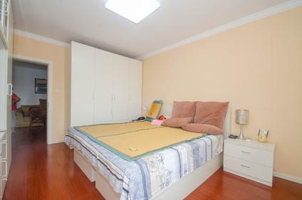 北京康海大楼2室1厅97.3平中楼层/共24层