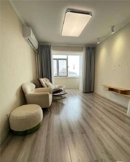 北京蒲安里1室1厅45平中楼层/共15层