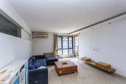 北京绿城百合公寓4室2厅139.15平中楼层/共16层