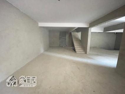 北京海伦湾(四期)5室2厅267.29平低楼层/共1层