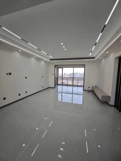 新乡松江帕提欧4室2厅160平高楼层/共21层