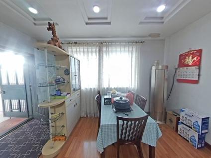 南昌商检宿舍4室2厅149平高楼层/共17层