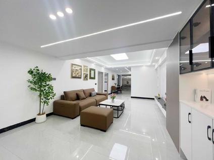 北京建业大厦3室2厅92平低楼层/共10层